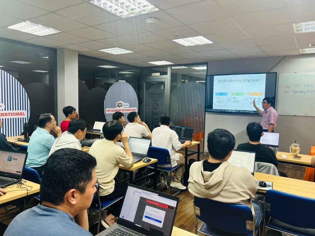 5 kỹ năng giúp sinh viên công nghệ nổi bật giữa hàng nghìn hồ sơ ứng tuyển - Va79